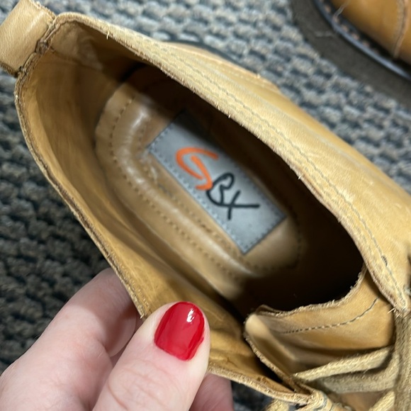 GBX Brant Moc Toe Chukka Boot - Picture 4 of 9